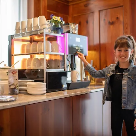 Ξενοδοχείο Restaurant Meyer 3*