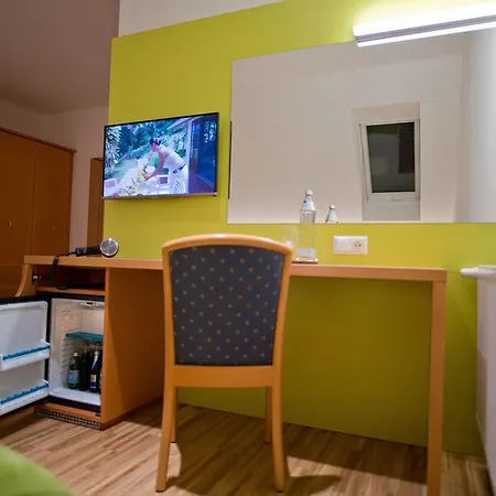 Szálloda Restaurant Meyer 3*