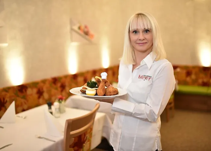 Restaurant Meyer فندق