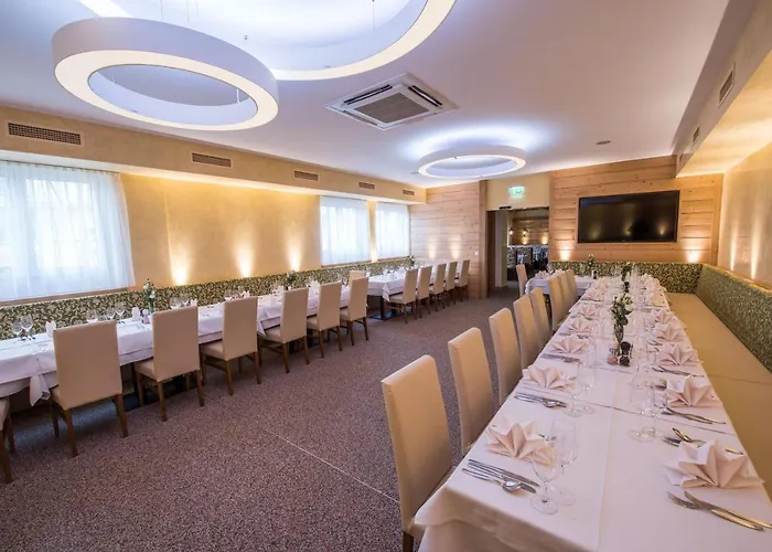 Restaurant Meyer فندق